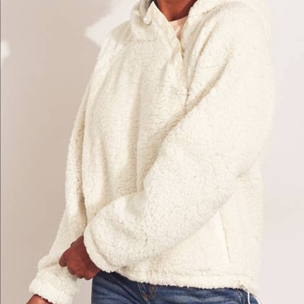 NWT hollister Small Sherpa hoodie with pockets